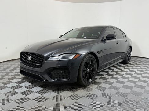 Used 2024 Jaguar XF R-Dynamic SE AWD/4WD image 1
