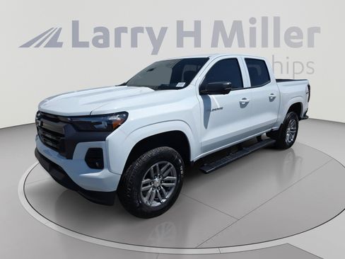 New 2026 Chevrolet Colorado LT w/ LT Convenience Package AWD/4WD image 4