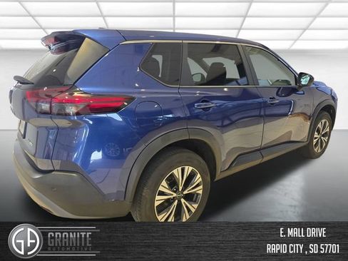 Used 2023 Nissan Rogue SV AWD/4WD image 5