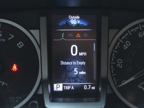 Used 2023 Toyota Tacoma SR5 w/ Technology Package AWD/4WD image 15