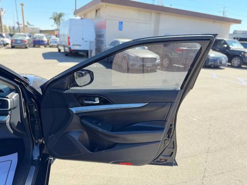 Used 2021 Nissan Maxima 3.5 SV w/ Floor Mat Group FWD image 33