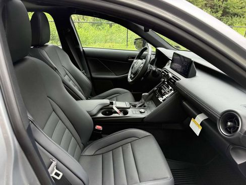 Used 2025 Lexus IS 350 F Sport image 14