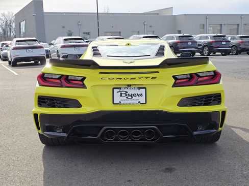 Used 2024 Chevrolet Corvette Z06 image 6