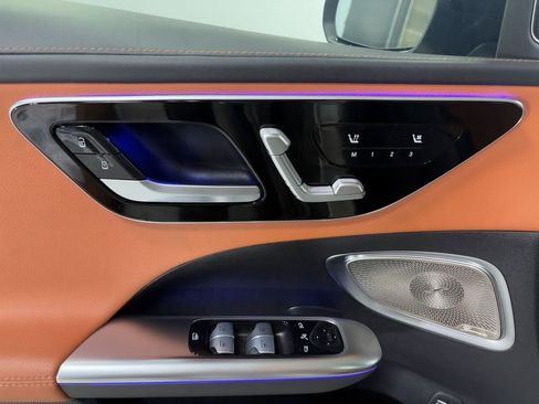 Used 2023 Mercedes-Benz C 43 AMG 4MATIC Sedan image 7