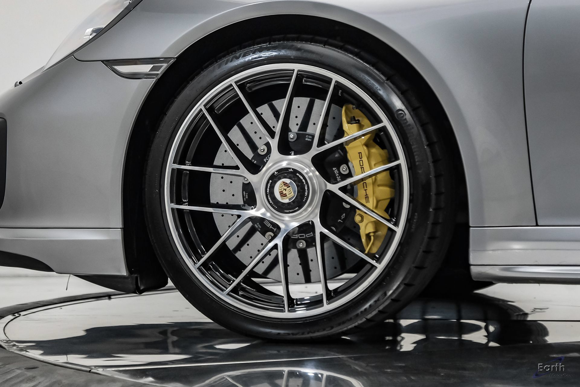 Used 2017 Porsche 911 Turbo S AWD/4WD image 93