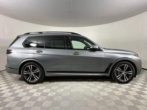 Used 2024 BMW X7 xDrive40i w/ M Sport Package AWD/4WD image 5