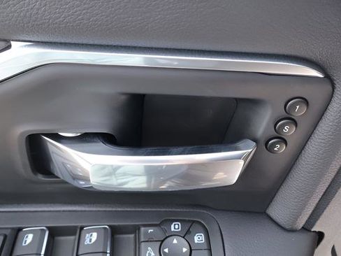 New 2026 RAM 3500 Laramie AWD/4WD image 19