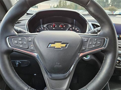Used 2023 Chevrolet Equinox LT image 9