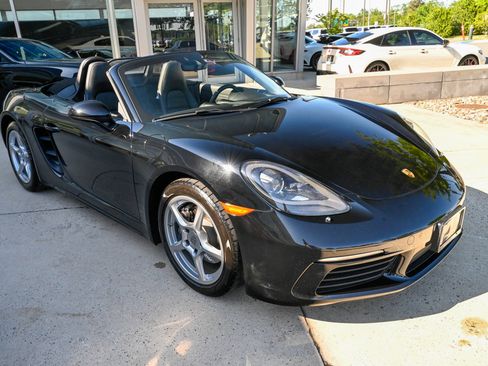 Used 2017 Porsche 718 Boxster RWD image 46