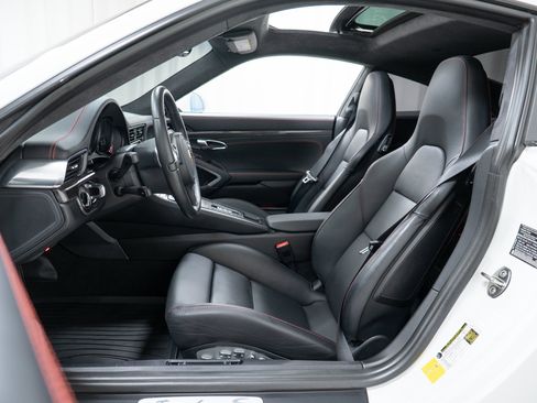 Certified 2014 Porsche 911 Turbo S AWD/4WD image 20