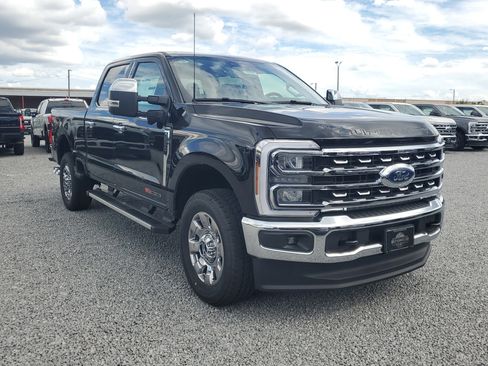 New 2026 Ford F250 Lariat w/ Chrome Package image 2