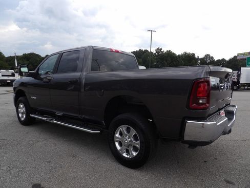 Used 2026 RAM 2500 Big Horn AWD/4WD image 4