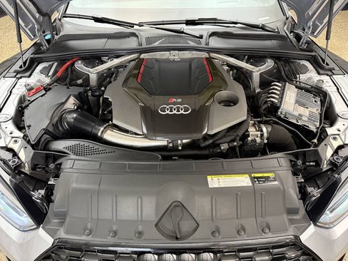 Used 2018 Audi RS 5 w/ Dynamic Plus Package AWD/4WD image 27