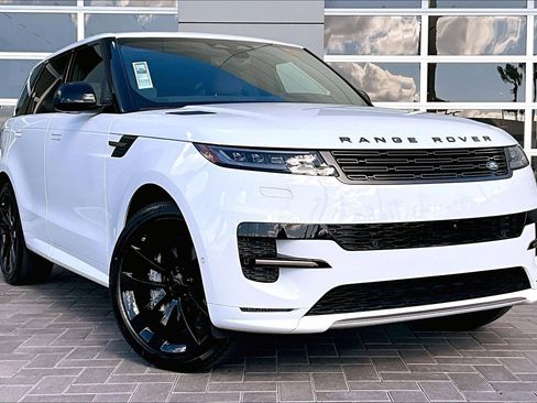 New 2026 Land Rover Range Rover Sport Dynamic SE image 2