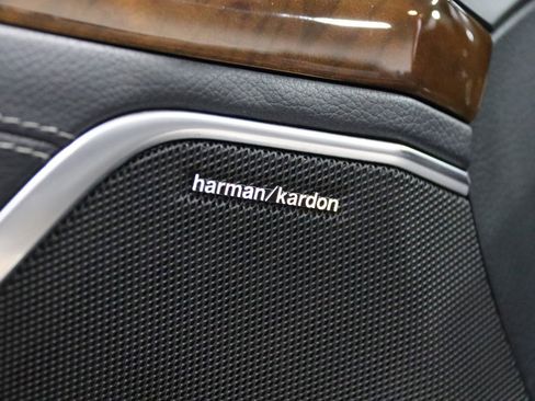 Used 2013 Mercedes-Benz SL 550 image 65