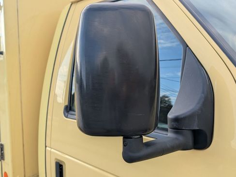 Used 2019 Ford E-450 and Econoline 450 Super Duty w/ Power Windows & Locks Group image 24