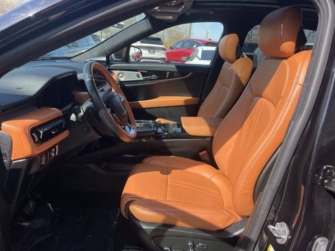 Used 2023 Lincoln Nautilus Black Label AWD/4WD image 24