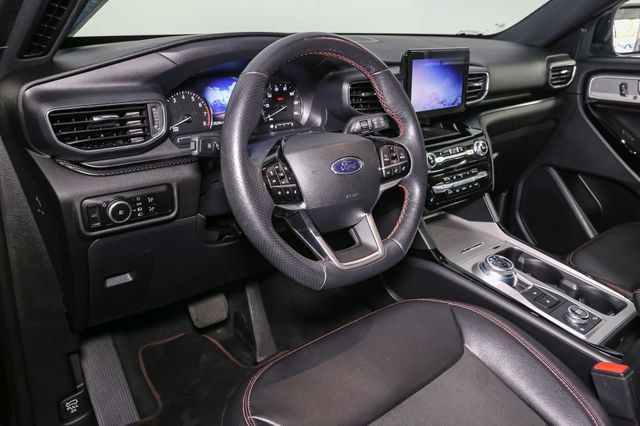 Used 2023 Ford Explorer ST-Line w/ Class IV Trailer Tow Package AWD/4WD image 24