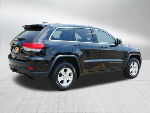 Used 2017 Jeep Grand Cherokee Laredo w/ Quick Order Package 23E AWD/4WD image 7