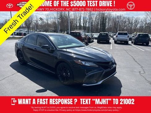 Used 2021 Toyota Camry XSE image 1