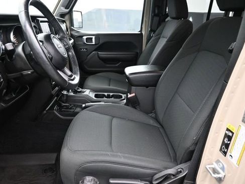 Used 2022 Jeep Wrangler Unlimited Sport AWD/4WD image 25