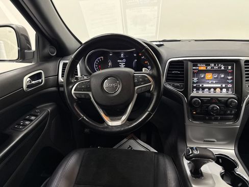 Used 2015 Jeep Grand Cherokee Altitude AWD/4WD image 17