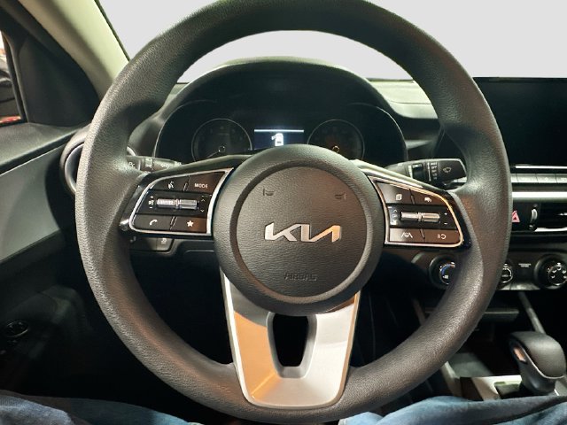 Certified 2023 Kia Forte LXS w/ LXS Technology Package FWD image 11