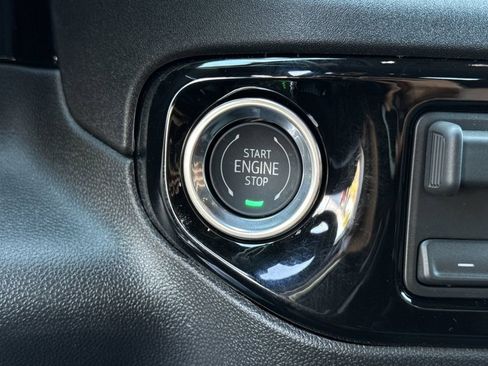 New 2026 GMC Sierra 1500 SLE w/ Preferred Package RWD image 21