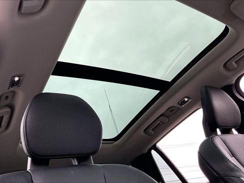 Used 2020 Volvo XC90 T6 Momentum w/ Protection Package image 13