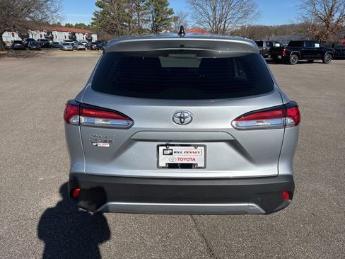 Used 2025 Toyota Corolla Cross L image 4