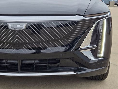 New 2026 Cadillac Lyriq Premium Luxury image 6