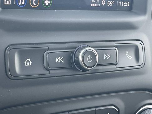 Used 2024 Chevrolet Silverado 2500 Custom w/ Custom Value Package image 21