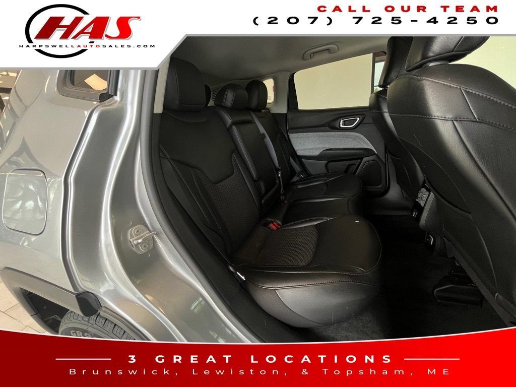 Used 2022 Jeep Compass Latitude AWD/4WD image 13