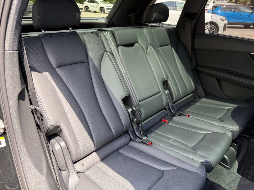 Certified 2026 Audi Q7 3.0T Premium Plus AWD/4WD image 29
