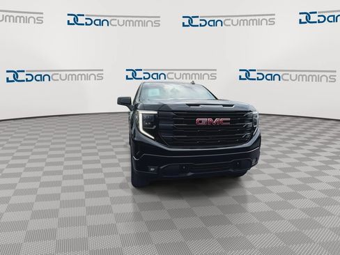 Used 2025 GMC Sierra 1500 Elevation AWD/4WD image 5