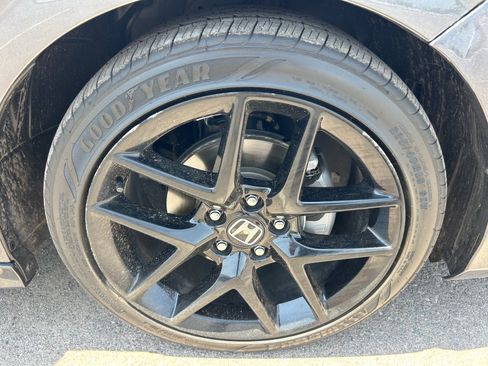 Used 2024 Honda Civic Sport image 9