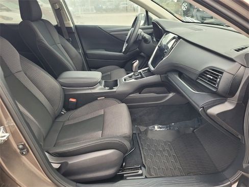 Used 2022 Subaru Outback Premium image 14