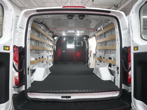 Used 2024 Ford Transit 250 Low Roof AWD w/ Exterior Upgrade Package image 10