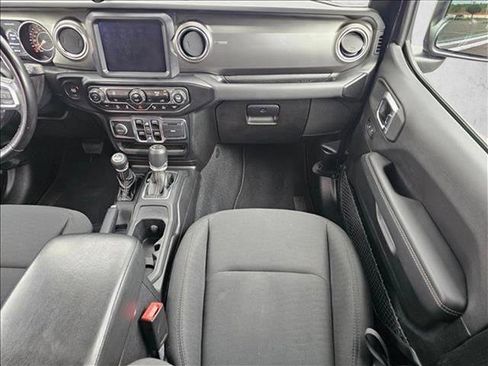 Used 2020 Jeep Gladiator Overland image 14