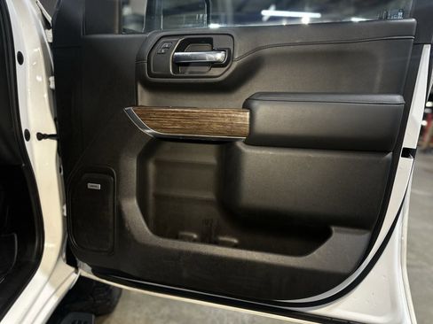 Used 2020 Chevrolet Silverado 2500 High Country w/ Z71 Off-Road Package image 29