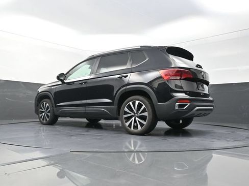 Used 2024 Volkswagen Taos SE FWD image 34