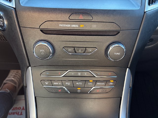 Used 2018 Ford Edge SEL w/ Equipment Group 201A AWD/4WD image 18