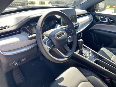 New 2026 Jeep Compass Limited AWD/4WD image 23