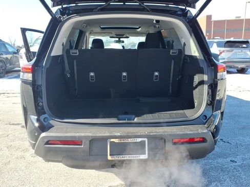 New 2025 Nissan Pathfinder SV image 31