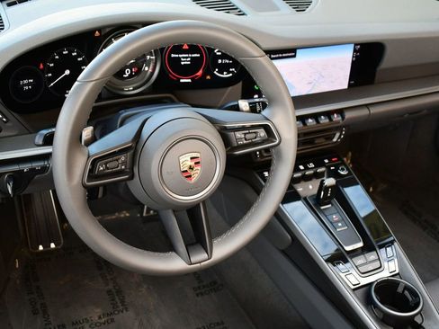 Used 2022 Porsche 911 Carrera 4S image 45