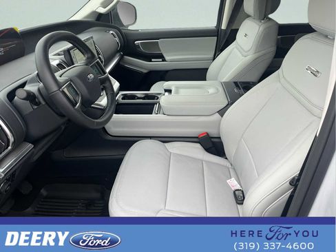 New 2026 Ford Expedition Max Platinum w/ Driver's Package image 32