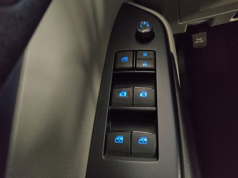 Used 2019 Toyota Highlander XLE w/ Protection Package #3 image 27