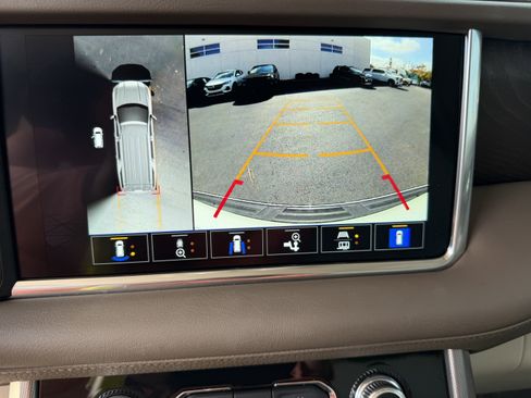 Used 2023 GMC Yukon Denali image 23