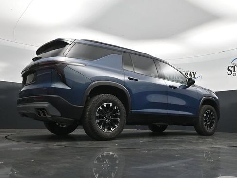 Used 2024 Chevrolet Traverse Z71 w/ LPO, Floor Liner Package AWD/4WD image 32