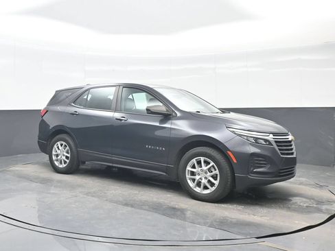 Used 2022 Chevrolet Equinox LS AWD/4WD image 8